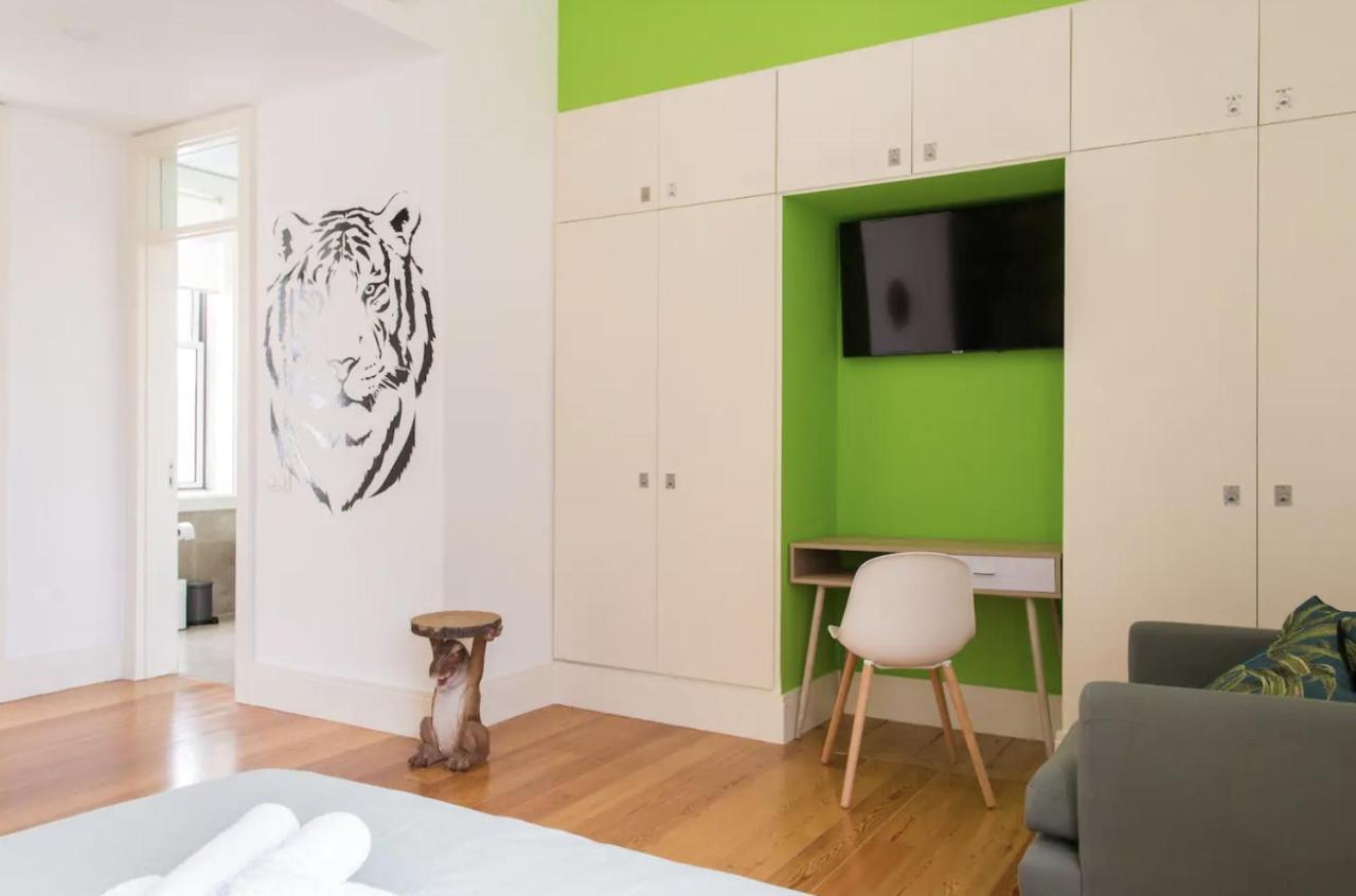 Ferienwohnung Beautiful 3-Story House In Chiado With A 40M² Private Terrace Lissabon Exterior foto