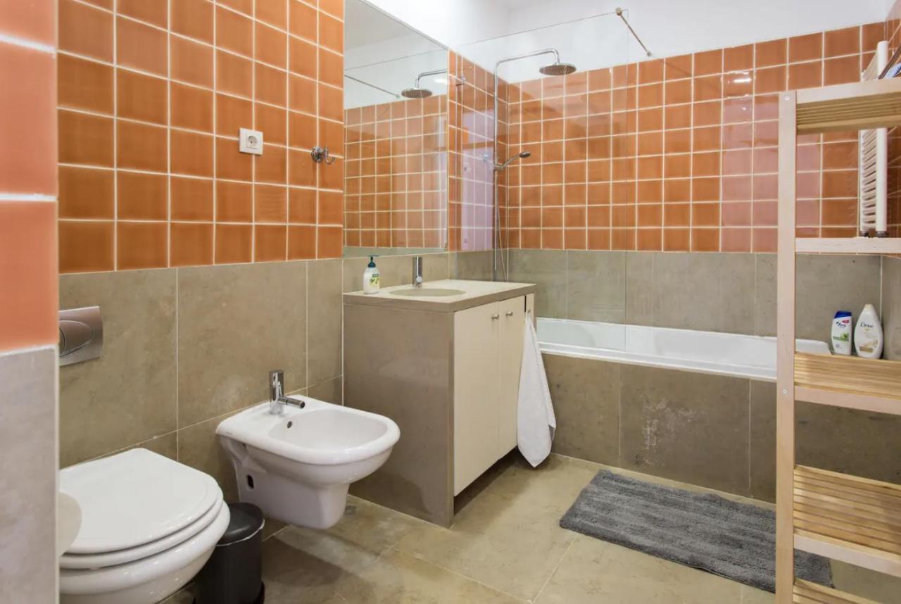 Ferienwohnung Beautiful 3-Story House In Chiado With A 40M² Private Terrace Lissabon Exterior foto