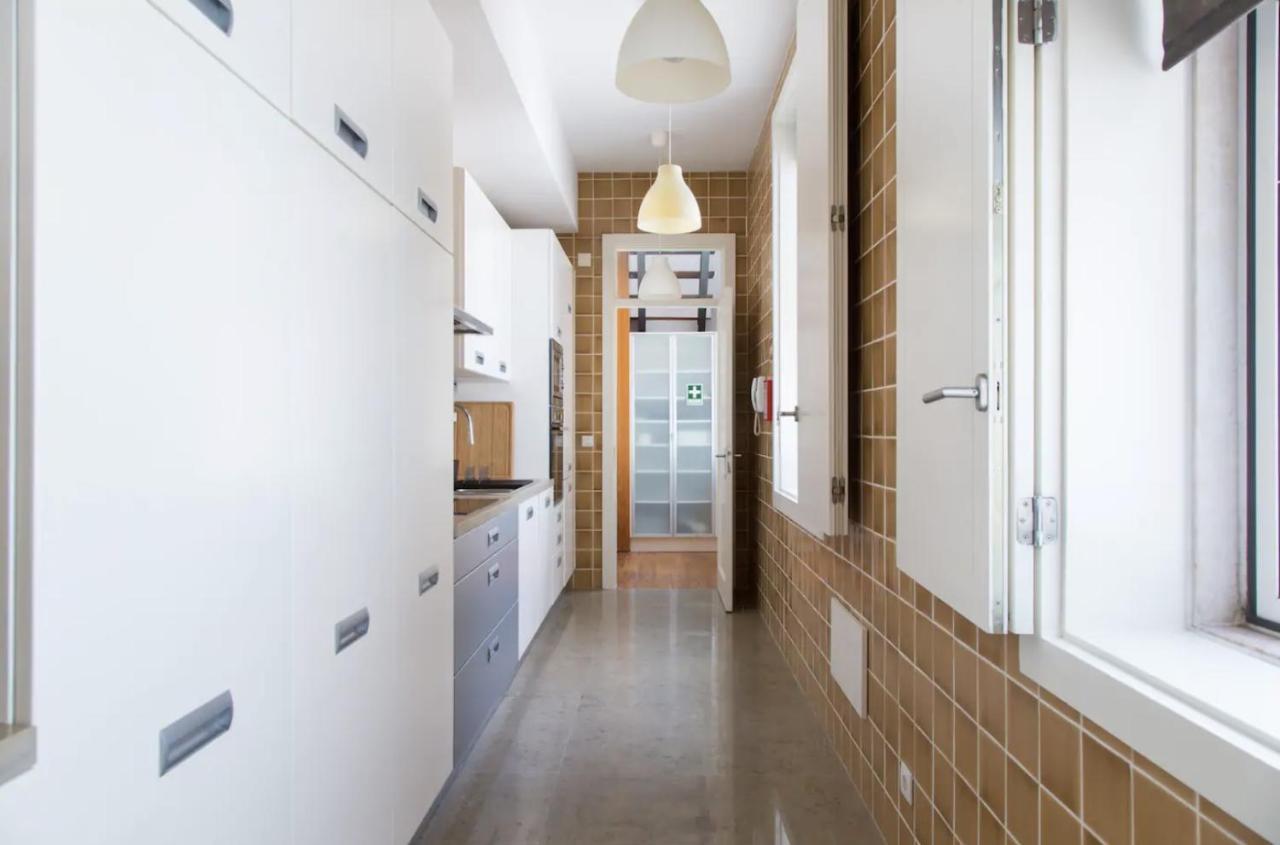 Ferienwohnung Beautiful 3-Story House In Chiado With A 40M² Private Terrace Lissabon Exterior foto