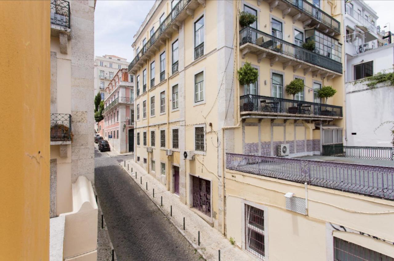 Ferienwohnung Beautiful 3-Story House In Chiado With A 40M² Private Terrace Lissabon Exterior foto